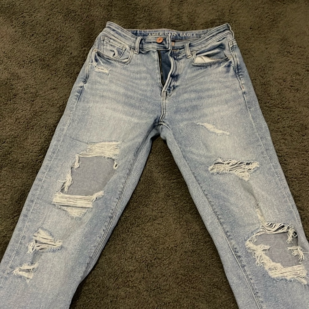American Eagle mom jeans
